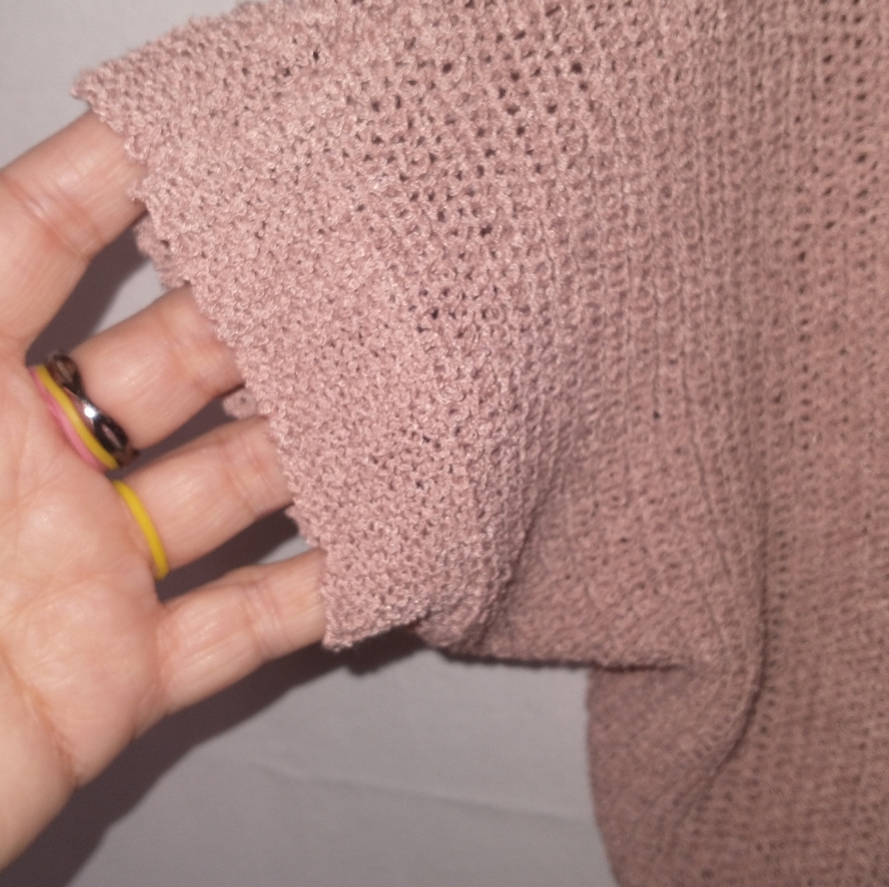 Batwing Pink Button-Up Sweater Crop Blouse Knit Top. Medium - Picture 3 of 5